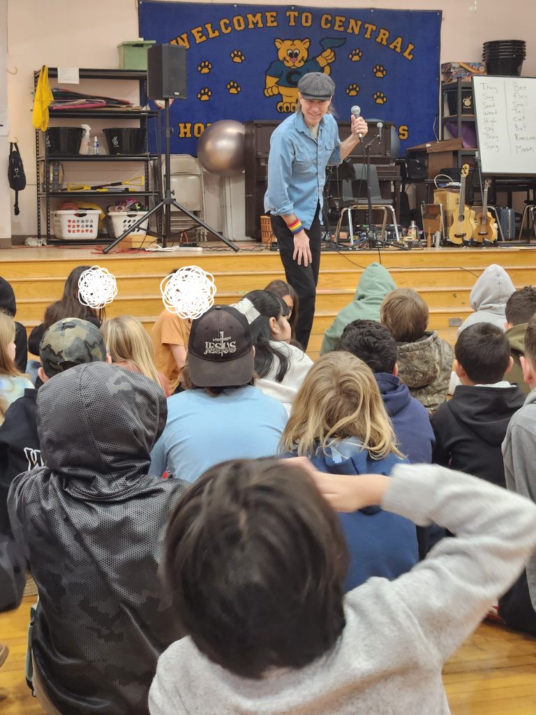 The Harmonica Pocket musician instructor